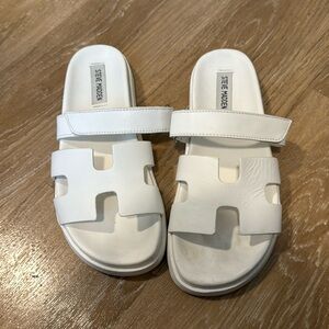 Steve Madden mayven hermes l o o k alike Chypre